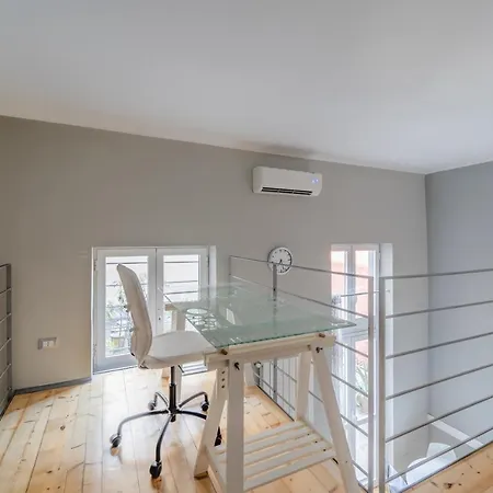 Amazing Loft - 350 M Far From Dateo Station Apartment Milan