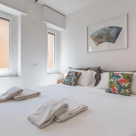 Easylife - Stile E Relax In Porta Venezia Apartment *