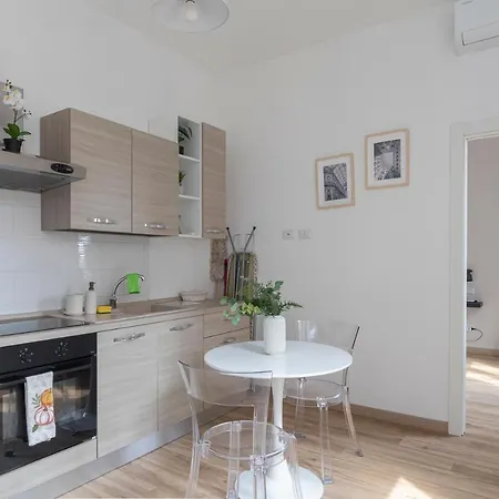 Ihost Flat - Monza 20 Milaan