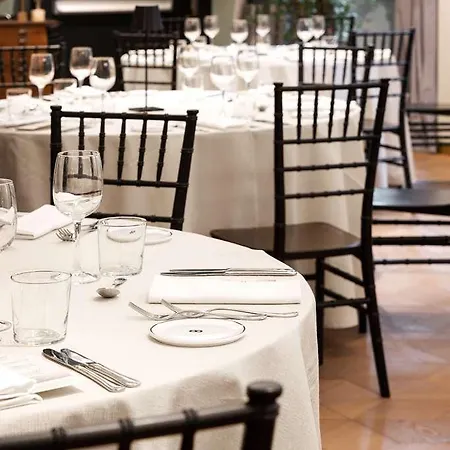 호텔 Palazzo Touring Club Milan, A Radisson Collection