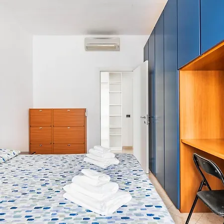 - Bocconi E Navigli - Spacious 3br 95 M - Free Parking شقة ميلان
