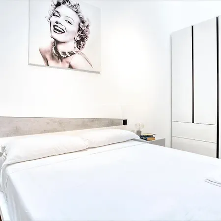 Hostmate - - Pastrengo - Isola * Mailand