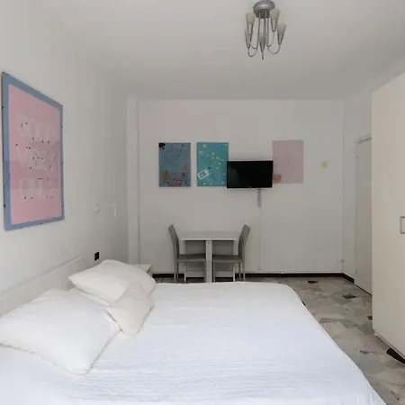 Alessia's Flat - Breno Apartment *