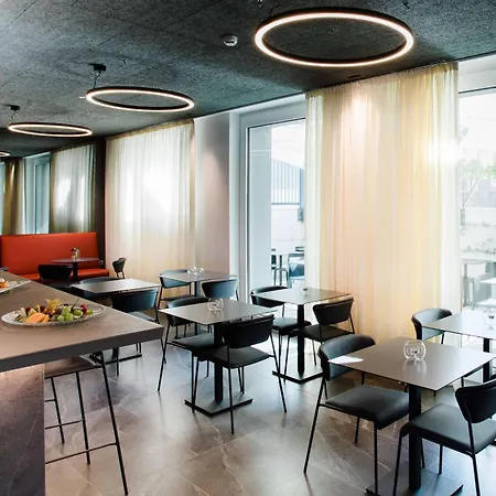 Amedia Milan, Trademark Collection By Wyndham 4*