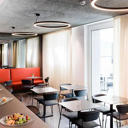 Отель Amedia Milan, Trademark Collection By Wyndham Милан