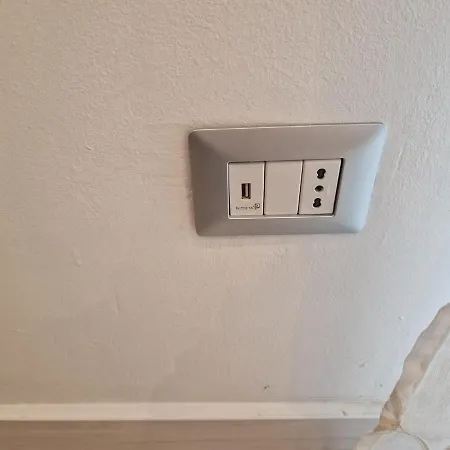 N&ghomesweethome Gogh Elegante E Confortevole Apartment