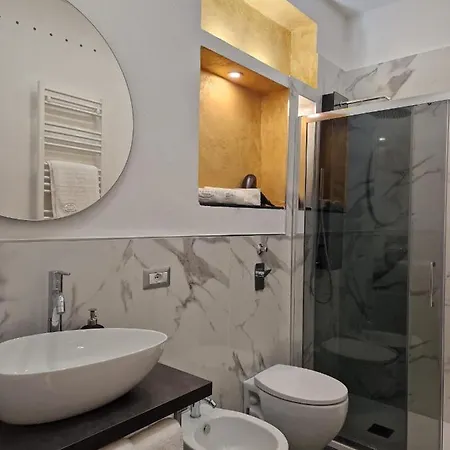 N&ghomesweethome Gogh Elegante E Confortevole *