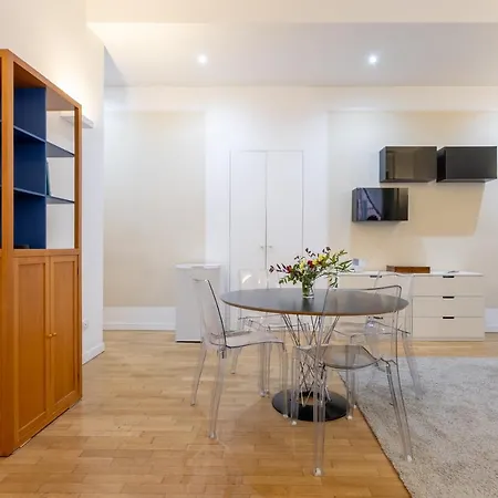 Co99 - Modern Two Bedrooms In Castello Cova Apartamento