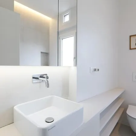 Appartement Contempora - 2-beds, 2 Baths With Balcony - Guastalla Milaan