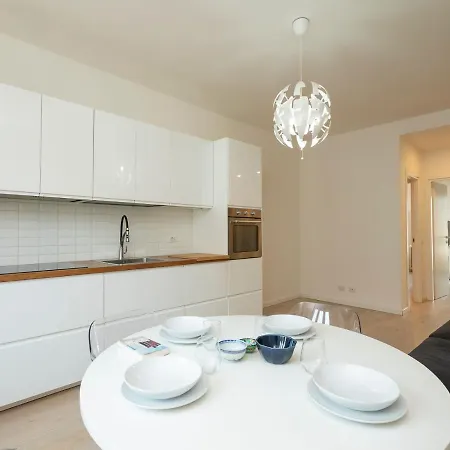 Youhosty - Grazioli 4 *