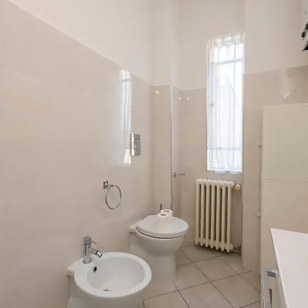 Youhosty - Grazioli 4 *