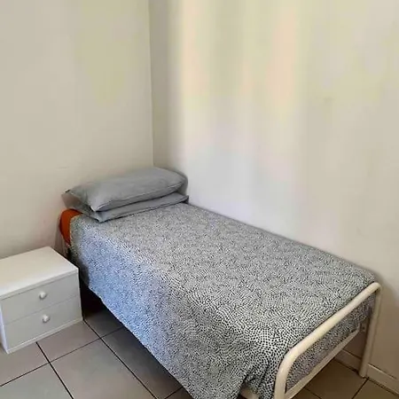 Tarra Place * Milan
