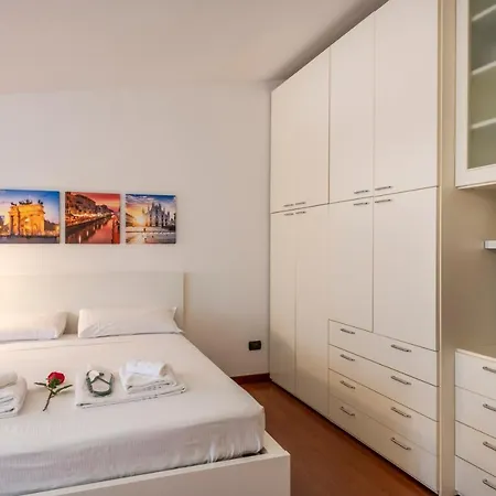 Ferrucci, 6 - Monolocale Al Settimo Cielo *