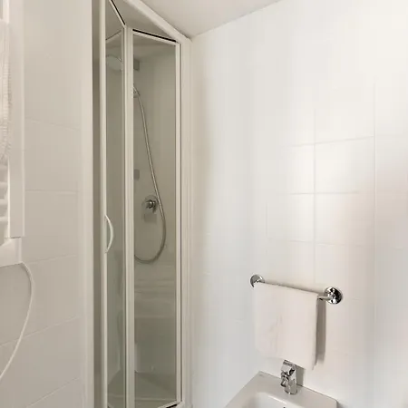 Magenta Long Let Apts Milano