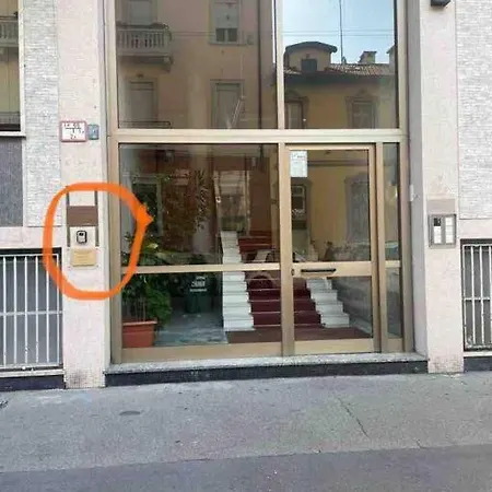 Apartamento Centralissimo Trilocale A Pochi Passi Dal Duomo Milão