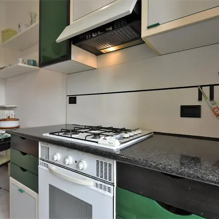 Mac Mahon By Interhome Apartment Milan