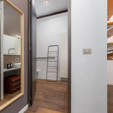 Apartment The Architect's Luxury Homeprivate Parking,wifi Mailand