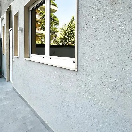 アパート De Angeli's *