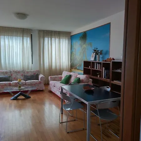 Апартаменты Sant'uguzzone Flat *