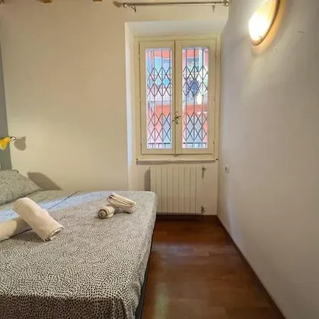Trendy Flat Naviglio Grande Milan