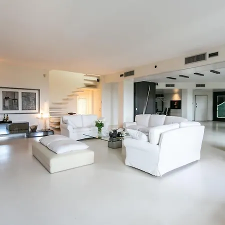 Penthouse Eleganza 4-bedroom Сasa de vacaciones Milán