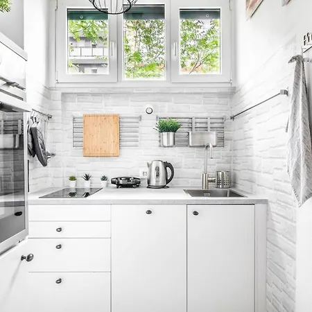 Apartament Eden House Sansiro-duomo Netflix & Design