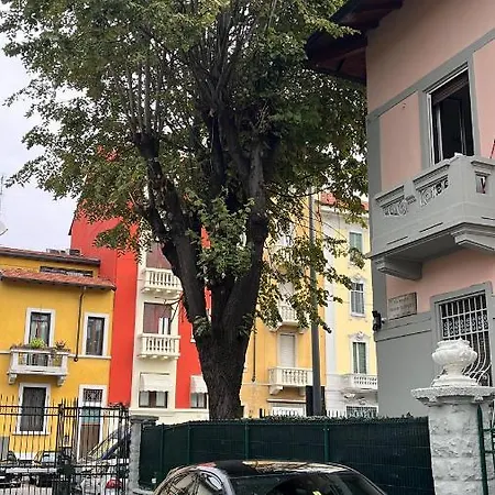 Fiera Milano-city Life Free Parking Anglia' S Bridge Aparthotel *