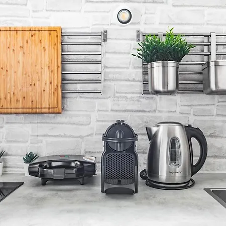 Eden House Sansiro-duomo Netflix & Design * Milán