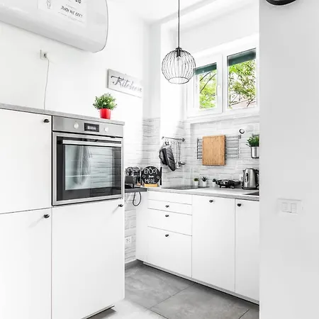 Eden House Sansiro-duomo Netflix & Design Apartmán