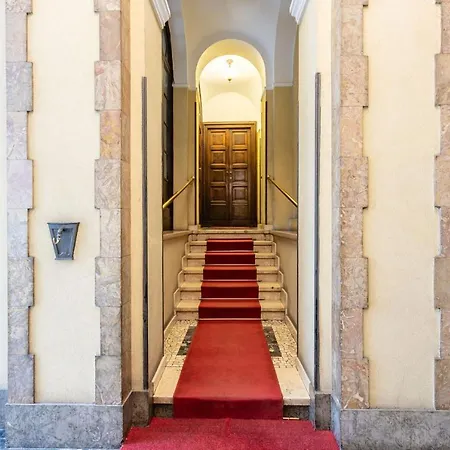 Antonio Canova Monolocale A * מילאנו