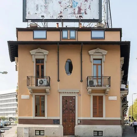 Sweet - Duomo, Milan