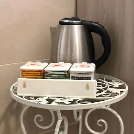 Bilocale In Bande Nere-metro Rossa Duomo *