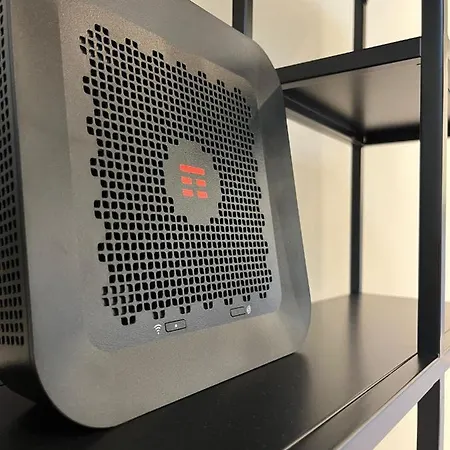 De Angeli's Lejlighed