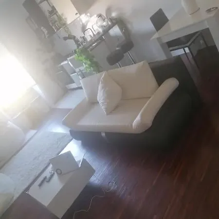 Two-room - 10 Min Walk From Isola Διαμέρισμα