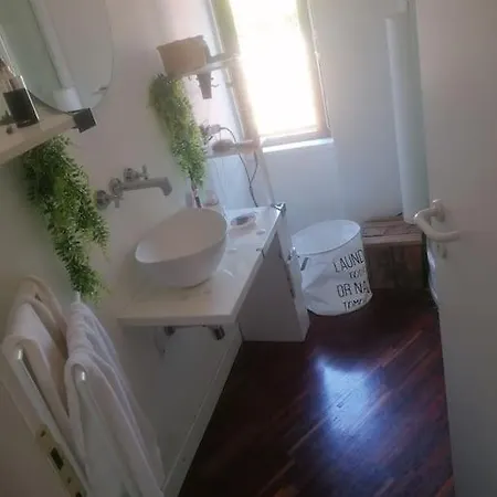 Two-room - 10 Min Walk From Isola *