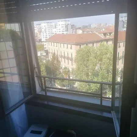 Two-room - 10 Min Walk From Isola Apartment