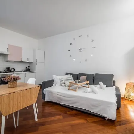 Duomo In 10 Minutes - Quiet With Free Netflix And Wifi