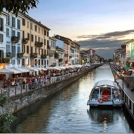 Casa Darsena Milan
