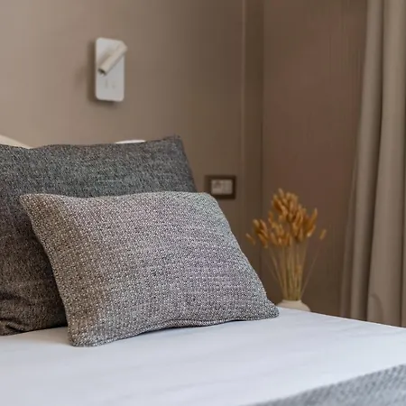 بيت ضيافة Duomo Collection 4*