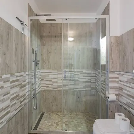 Youhosty - Desenzano 7 Milán