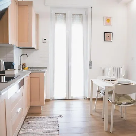 L'arche Comfort & Relax - House In The Trees Apartment Mailand