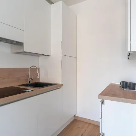 Apartman Cimiano 21, New *