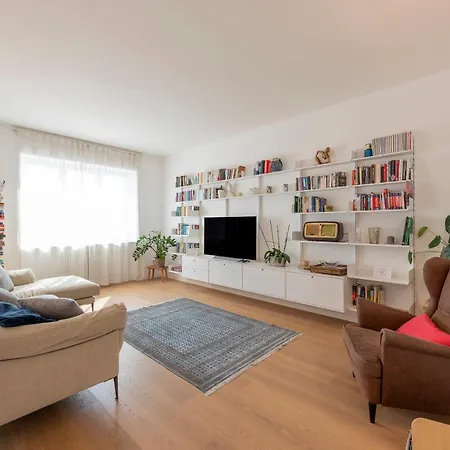 Ferrucci, 10 - Elegante Oasi Urbana A Apartament Mediolan