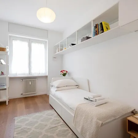 Ferrucci, 10 - Elegante Oasi Urbana A Milano