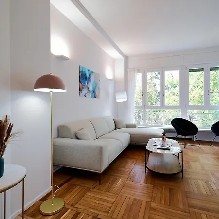 Repubblica Iii-hosted By Sweetstay * ميلان