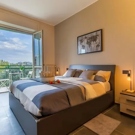 Apartment Modern & Bright 2 Bedroom Flat 50m From M4 Stop