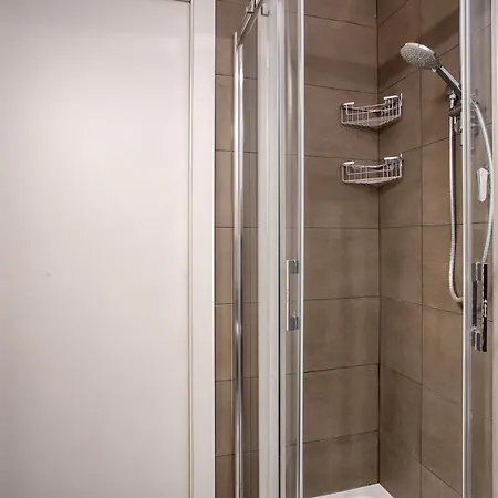 Joivy Vibrant 2bed With Balcony