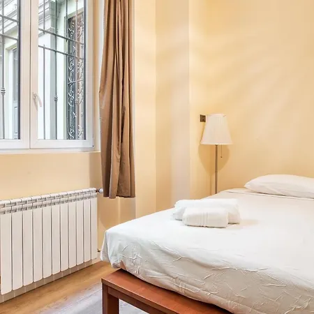Joivy Modern And Spacious Family Flat Milánó