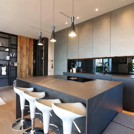 Luxury In Bosco Verticale Isola شقة