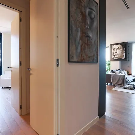 Luxury In Bosco Verticale Isola